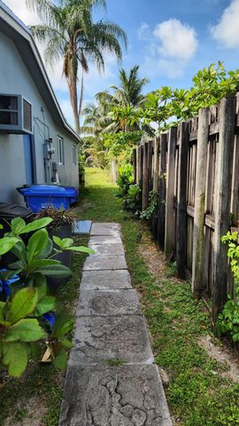 6522 NW 1st Street, Margate, FL 33063