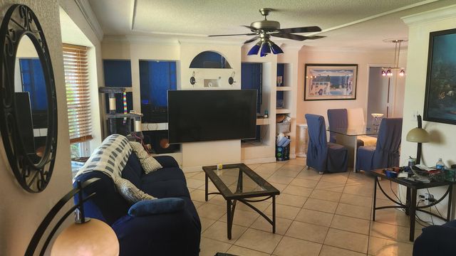 6522 NW 1st Street, Margate, FL 33063