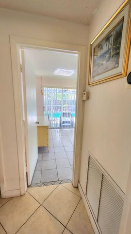 6522 NW 1st Street, Margate, FL 33063