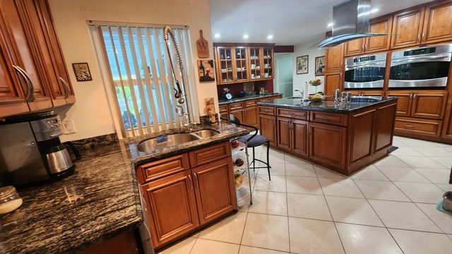 6522 NW 1st Street, Margate, FL 33063