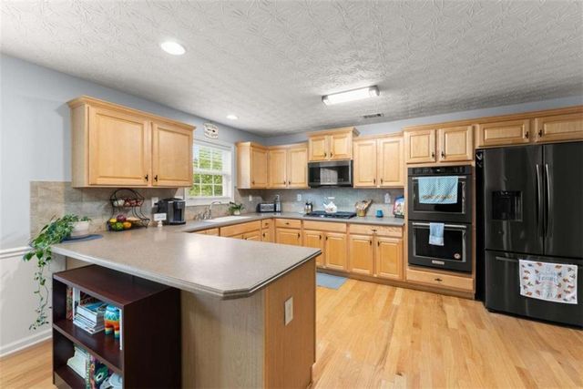4413 Austin Hills Dr., Suwanee, GA 30024