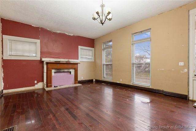 235 Cherry Street, New Albany, IN 47150