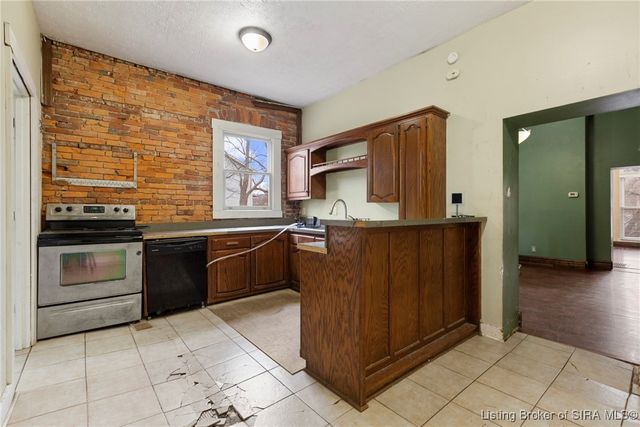 235 Cherry Street, New Albany, IN 47150