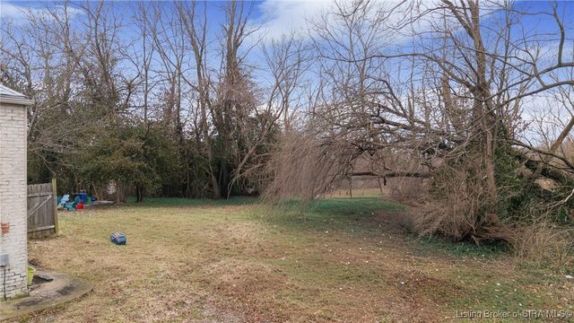 235 Cherry Street, New Albany, IN 47150