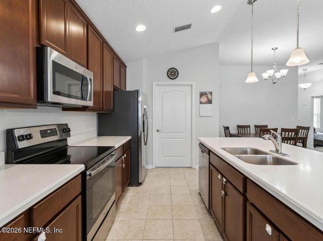 11580 SYCAMORE COVE Lane, Jacksonville, FL 32218