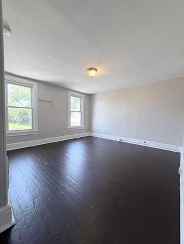 517 LINDEN AVE, Burlington, NJ 08016