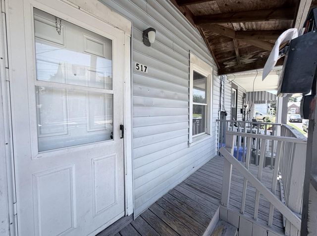 517 LINDEN AVE, Burlington, NJ 08016