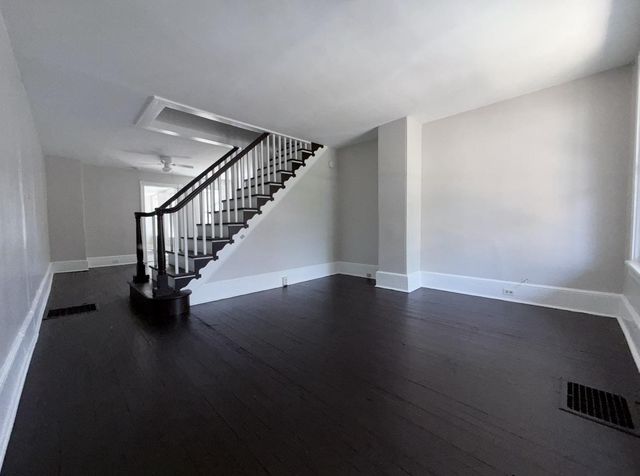 517 LINDEN AVE, Burlington, NJ 08016