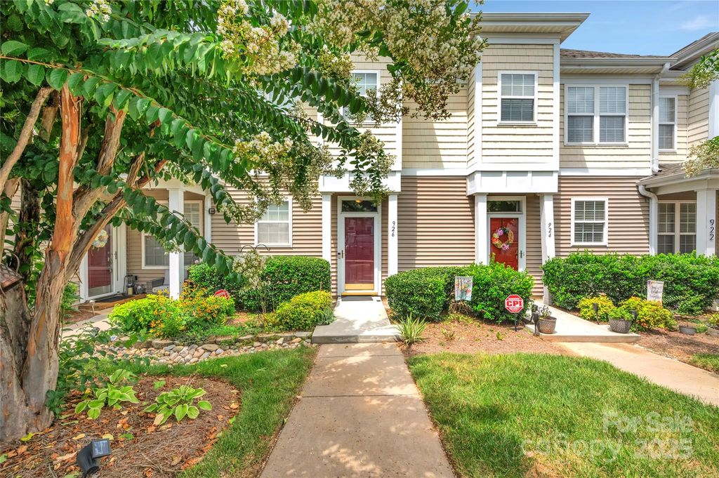 926 Claybrook Circle, Gastonia, NC 28054