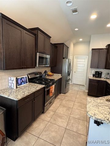 9151 Crescent Lodge Circle, Pike Road, AL 36064