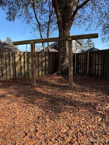 9151 Crescent Lodge Circle, Pike Road, AL 36064