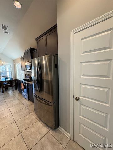 9151 Crescent Lodge Circle, Pike Road, AL 36064