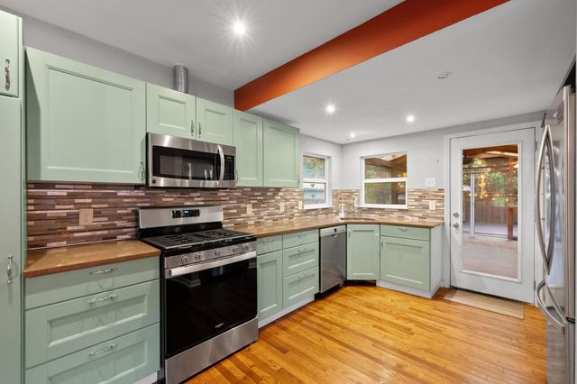 5802 Chesterfield Ave, Austin, TX 78752