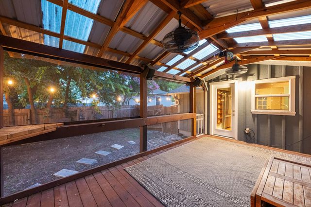 5802 Chesterfield Ave, Austin, TX 78752