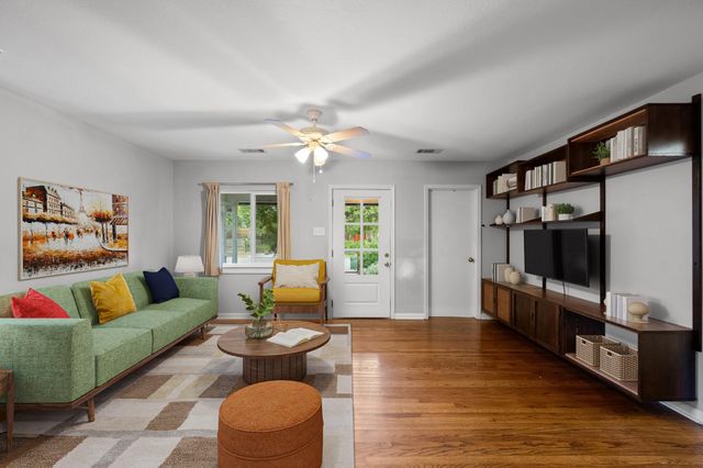 5802 Chesterfield Ave, Austin, TX 78752