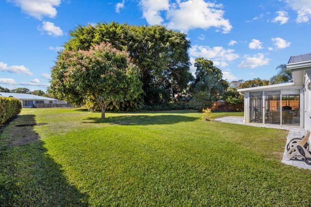 1346 NW Pine Lake Drive, Stuart, FL 34994