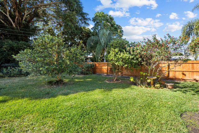 1346 NW Pine Lake Drive, Stuart, FL 34994