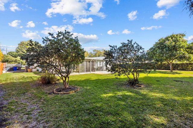 1346 NW Pine Lake Drive, Stuart, FL 34994