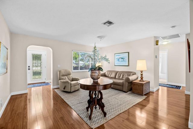 1346 NW Pine Lake Drive, Stuart, FL 34994