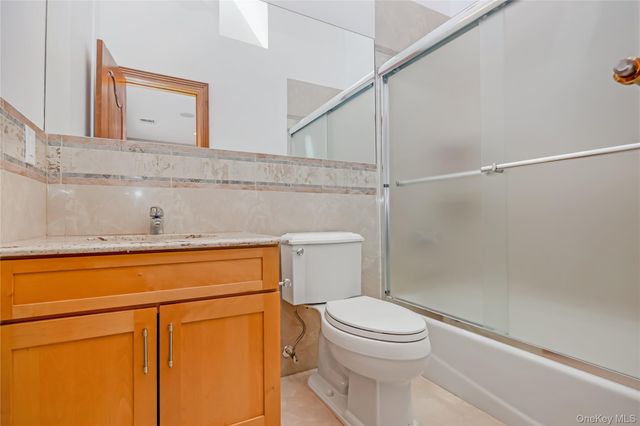 52 Snapdragon Lane, Roslyn Heights, NY 11577