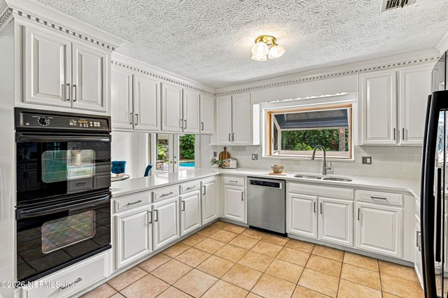 4575 OAK BAY Drive W, Jacksonville, FL 32277