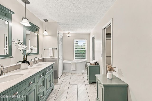 4575 OAK BAY Drive W, Jacksonville, FL 32277