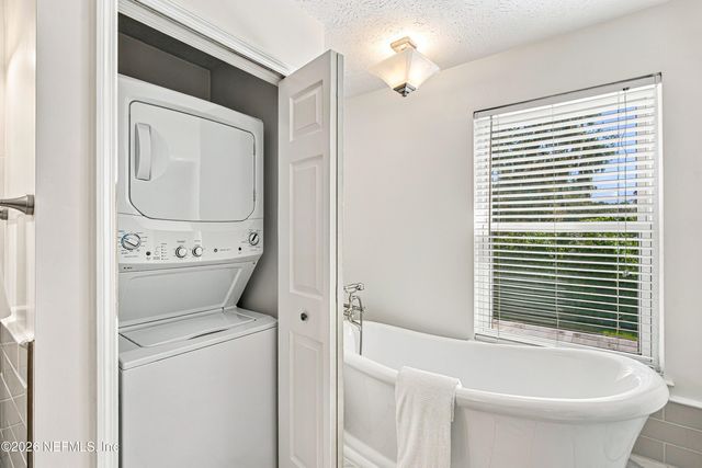 4575 OAK BAY Drive W, Jacksonville, FL 32277