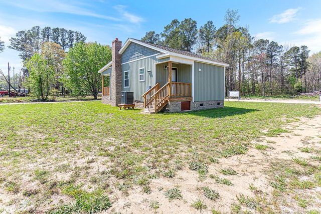 1075 Pine Street A, Pembroke, NC 28372