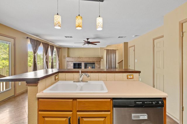3634 Windhill LOOP, Round Rock, TX 78681