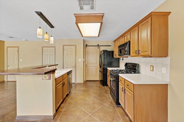 3634 Windhill LOOP, Round Rock, TX 78681
