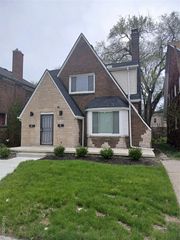17181 Ohio Street, Detroit, MI 48221
