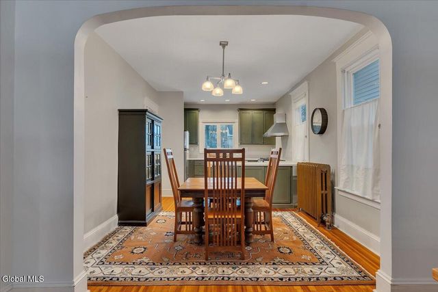 86 Grove Avenue, Albany, NY 12208