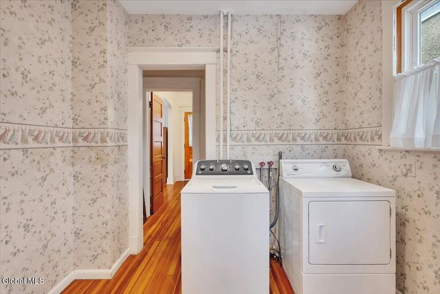 86 Grove Avenue, Albany, NY 12208