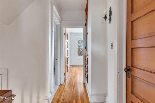 86 Grove Avenue, Albany, NY 12208