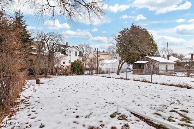 86 Grove Avenue, Albany, NY 12208