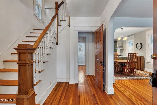 86 Grove Avenue, Albany, NY 12208