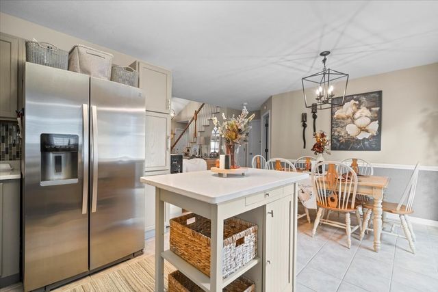 3509 Ballyford Drive, Bloomington, IL 61704