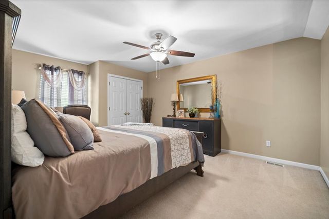 3509 Ballyford Drive, Bloomington, IL 61704