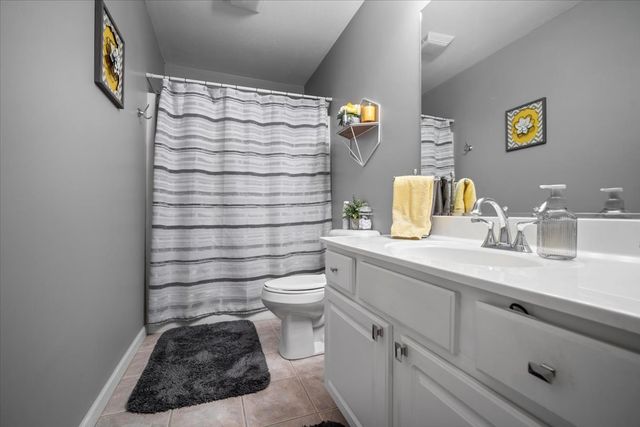 3509 Ballyford Drive, Bloomington, IL 61704