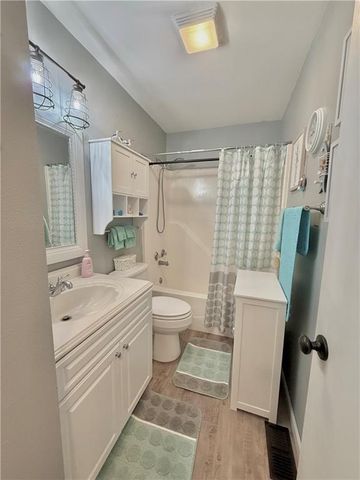 717 E south Avenue, Maryville, MO 64468