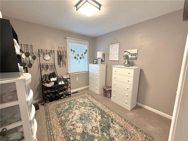 717 E south Avenue, Maryville, MO 64468