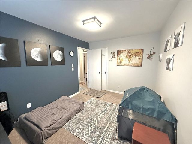 717 E south Avenue, Maryville, MO 64468