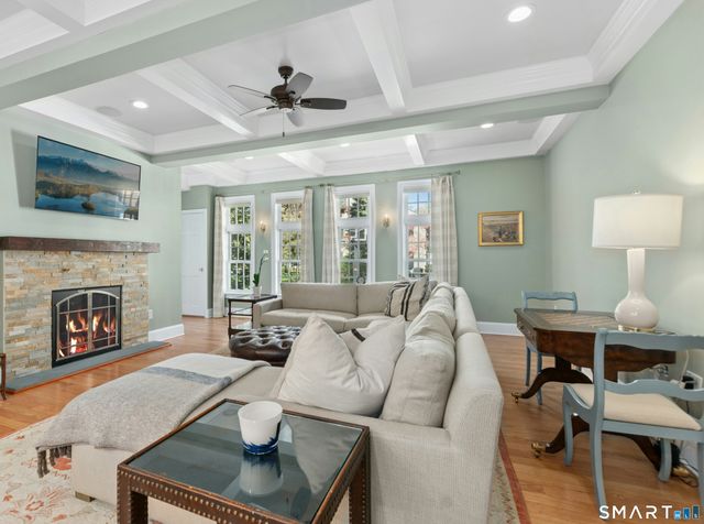 39 Leeuwarden Road, Darien, CT 06820