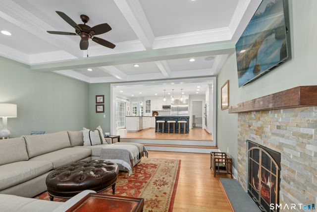 39 Leeuwarden Road, Darien, CT 06820