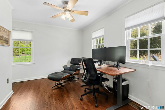 39 Leeuwarden Road, Darien, CT 06820