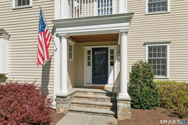 39 Leeuwarden Road, Darien, CT 06820