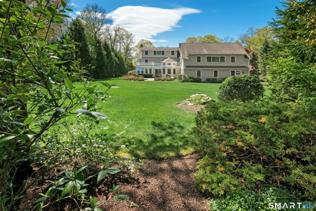 39 Leeuwarden Road, Darien, CT 06820