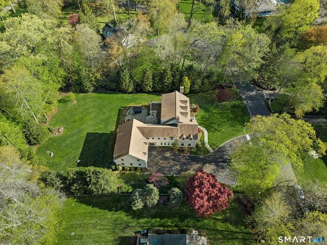 39 Leeuwarden Road, Darien, CT 06820