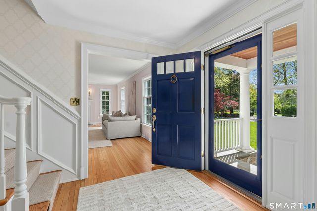 39 Leeuwarden Road, Darien, CT 06820