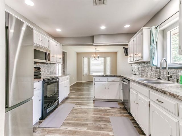 2901 Allens Trail, Edmond, OK 73012